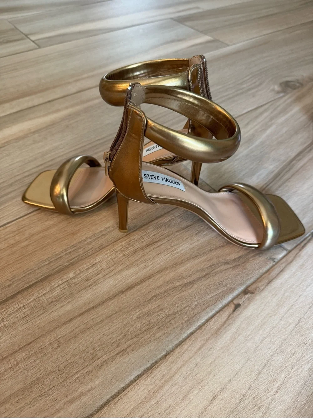 Steve Madden Partay Gold Bronze Metallic Stiletto Sandals Square Toe Size 8